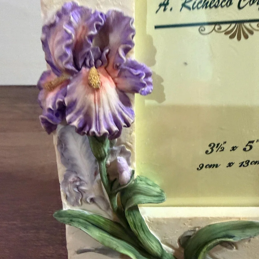 VTG 80s Purple Iris Photo Frame, 3D Hand Painted Floral Picture Frame 3.5 x 5